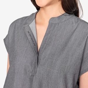 FIGS Rafaela Scrub Top in Graphite (XXS)